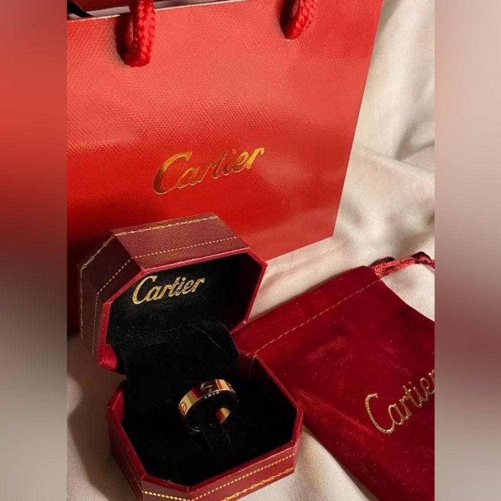Cartier love ring